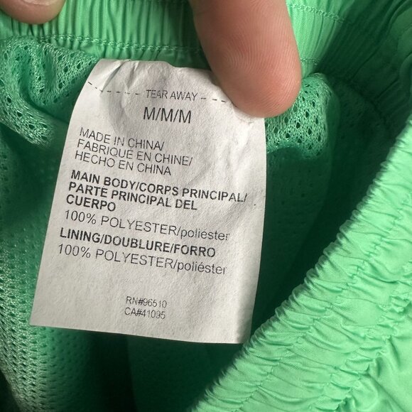 Under Armour Men's Icon Volley Short 5.5" NWT Size Medium (Vapor Green/White) - Picture 15 of 16